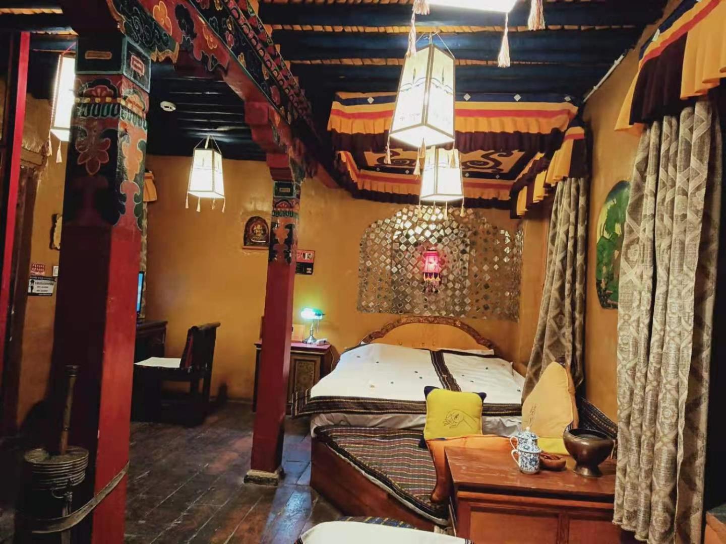 Shambhala Palace Hotel Lhasa Exterior photo