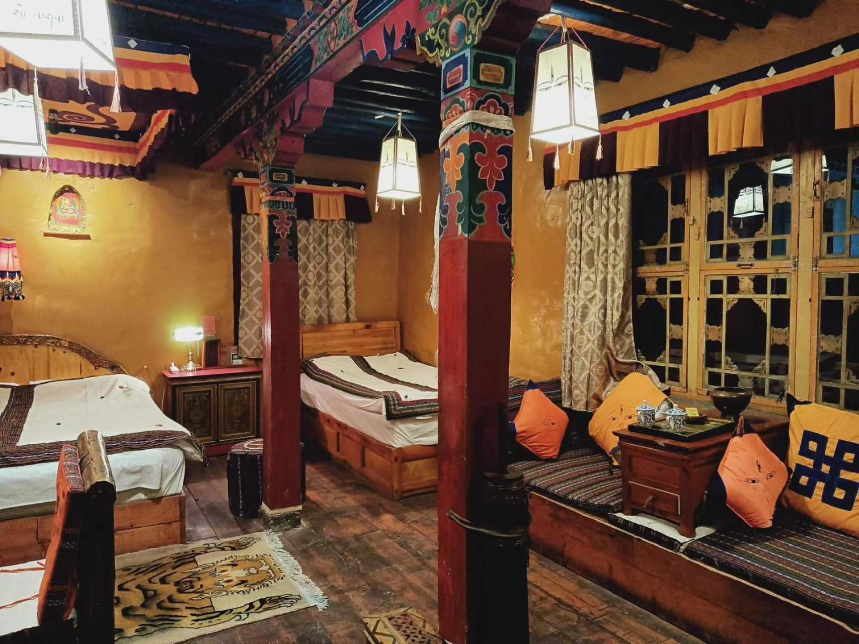 Shambhala Palace Hotel Lhasa Exterior photo